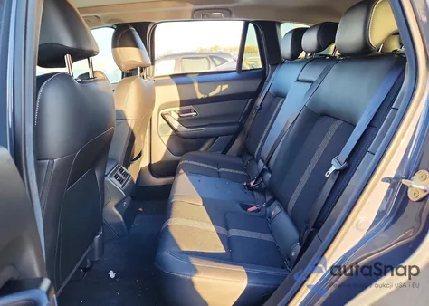 2025 Mazda Cx-50 Premium z USA, uszkodzony, nr VIN 7MMVABDM3SN363619